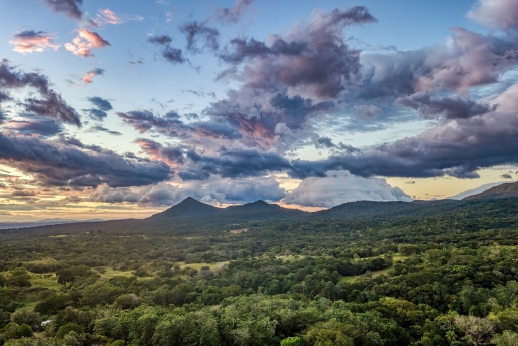 COS_Arenal_Rincondelavieja_shutterstock_2100537907