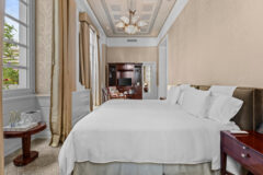 Casa-Gangotena-Balcony-Junior-Suite-Angulo-Frontal-6 (1)