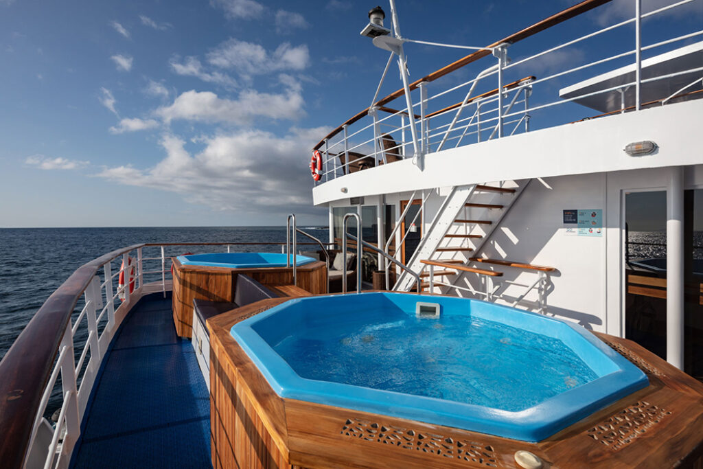 GPS_GPSLegend_Jacuzzis Earth Deck