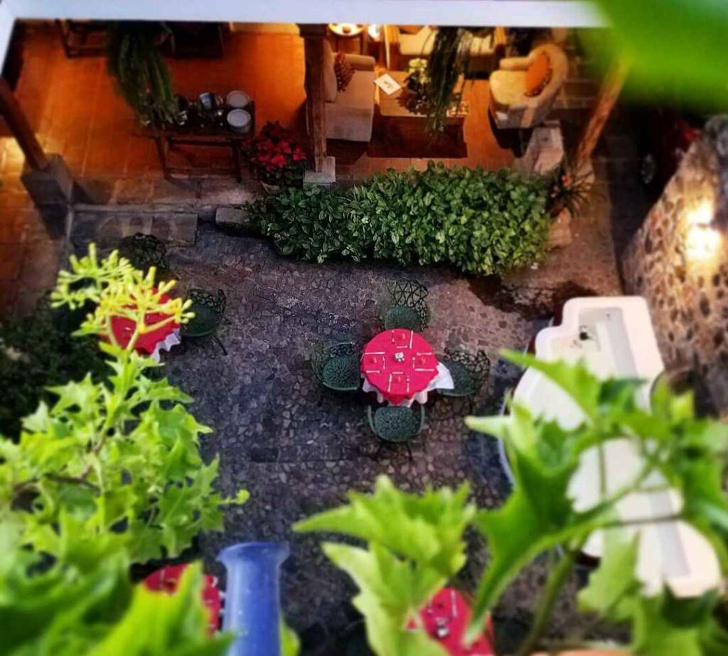 Meson de Maria courtyard