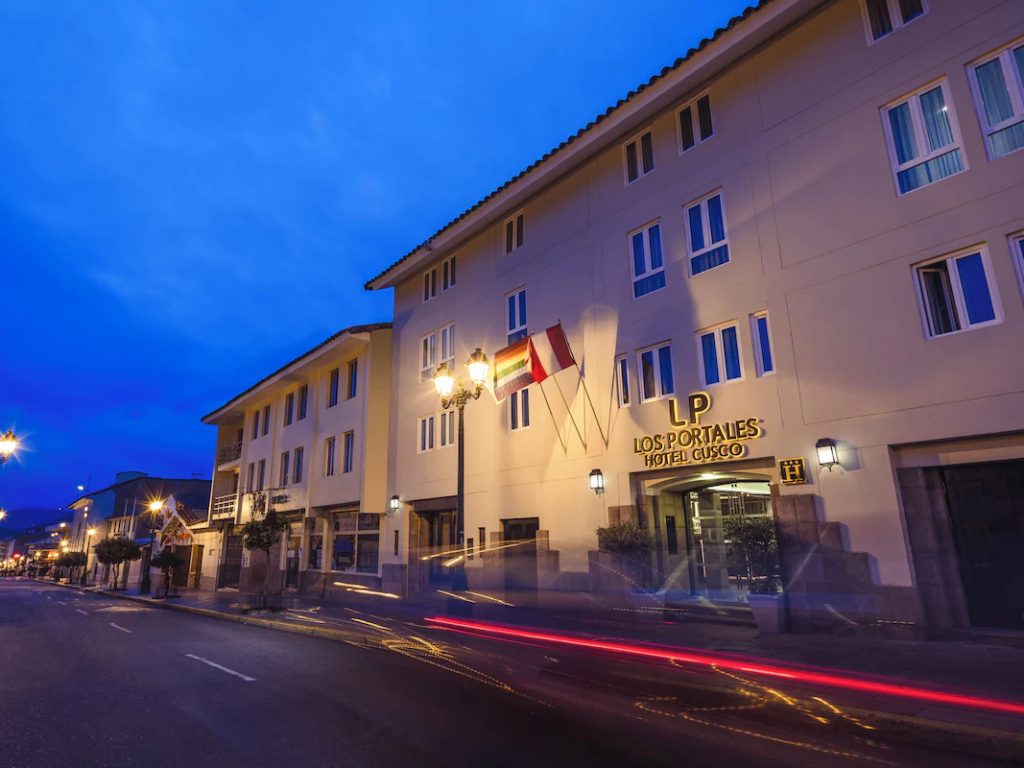 Peru – Cusco – Los Portales Hotel Cusco – exterior