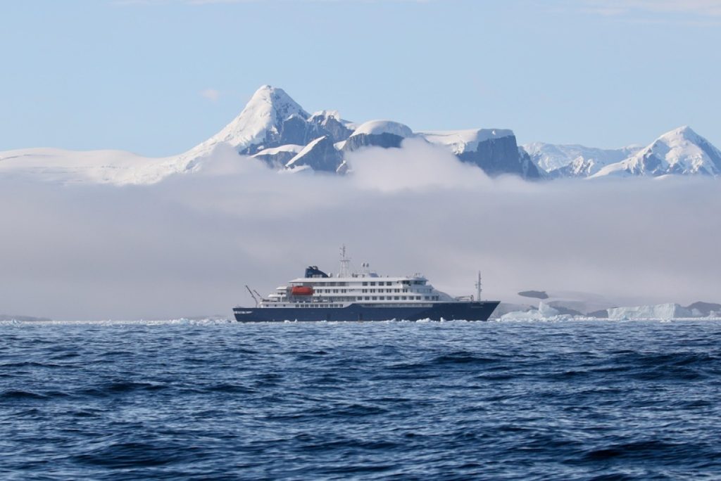 Hondius Ship