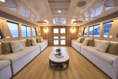 Ecuador – Galapagos – Accommodation – Monserrat – Main Lounge 5-min