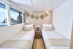 Ecuador – Galapagos – Accommodation – Monserrat – Twin 2-min