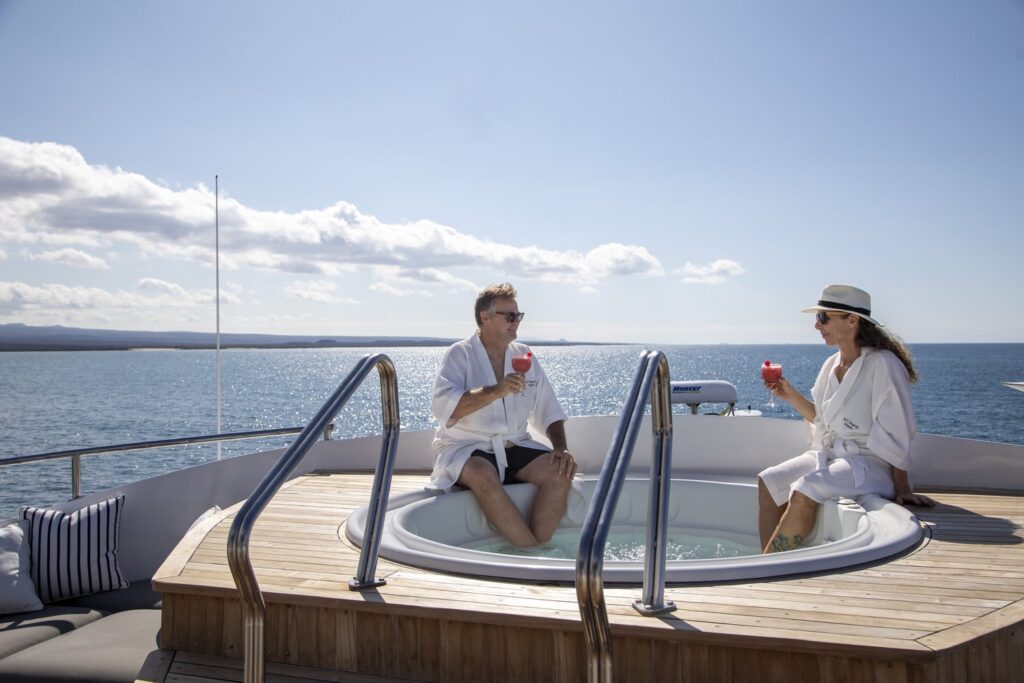 Ecuador – galapagos – Integrity – hot tub