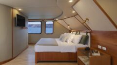 Ecuador – galapagos – Integrity – owners-suite-1