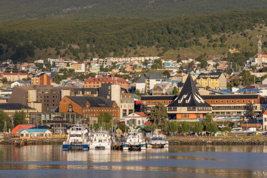 Antarctica – Oceanwide – Ushuaia – Sara Jenner