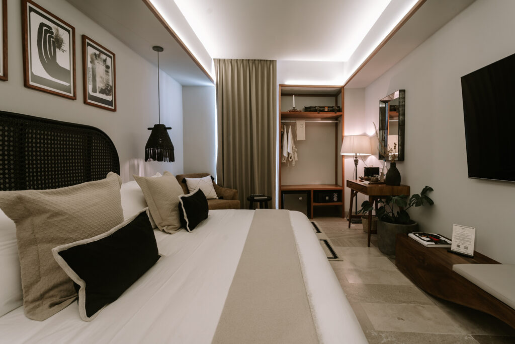 Deluxe guest room with king bed