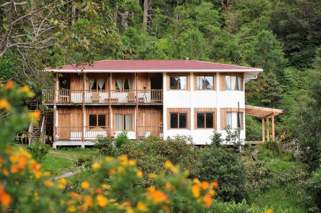 Mount Totumas Lodge exterior shot