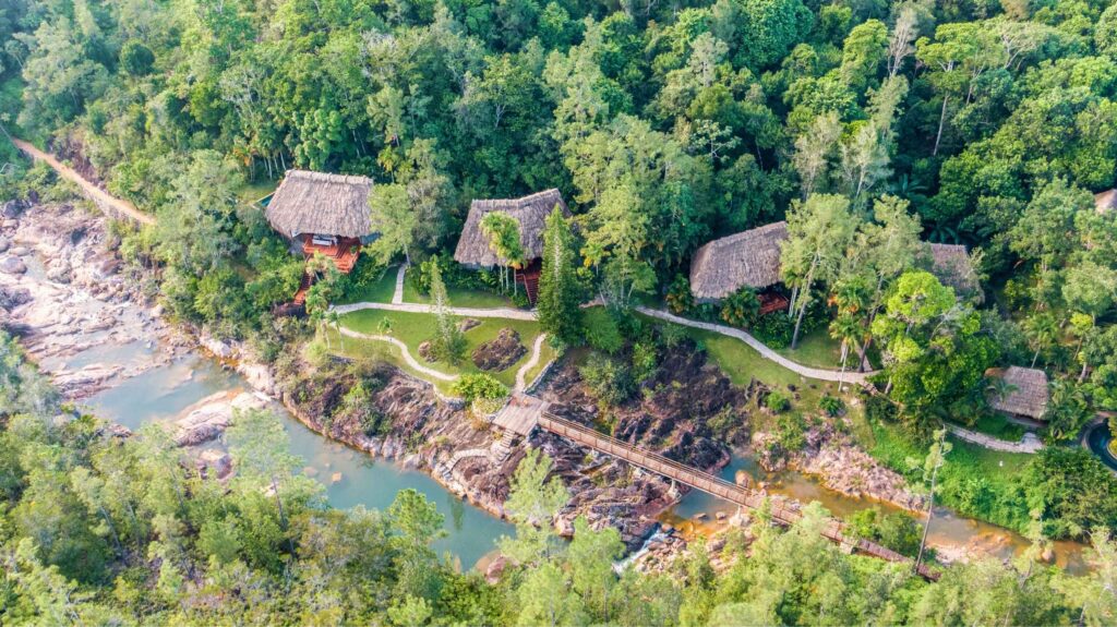 Blancaneaux Lodge - aerial view of the cabins