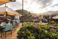 Hotel Los Pasos Antigua outdoor dining area