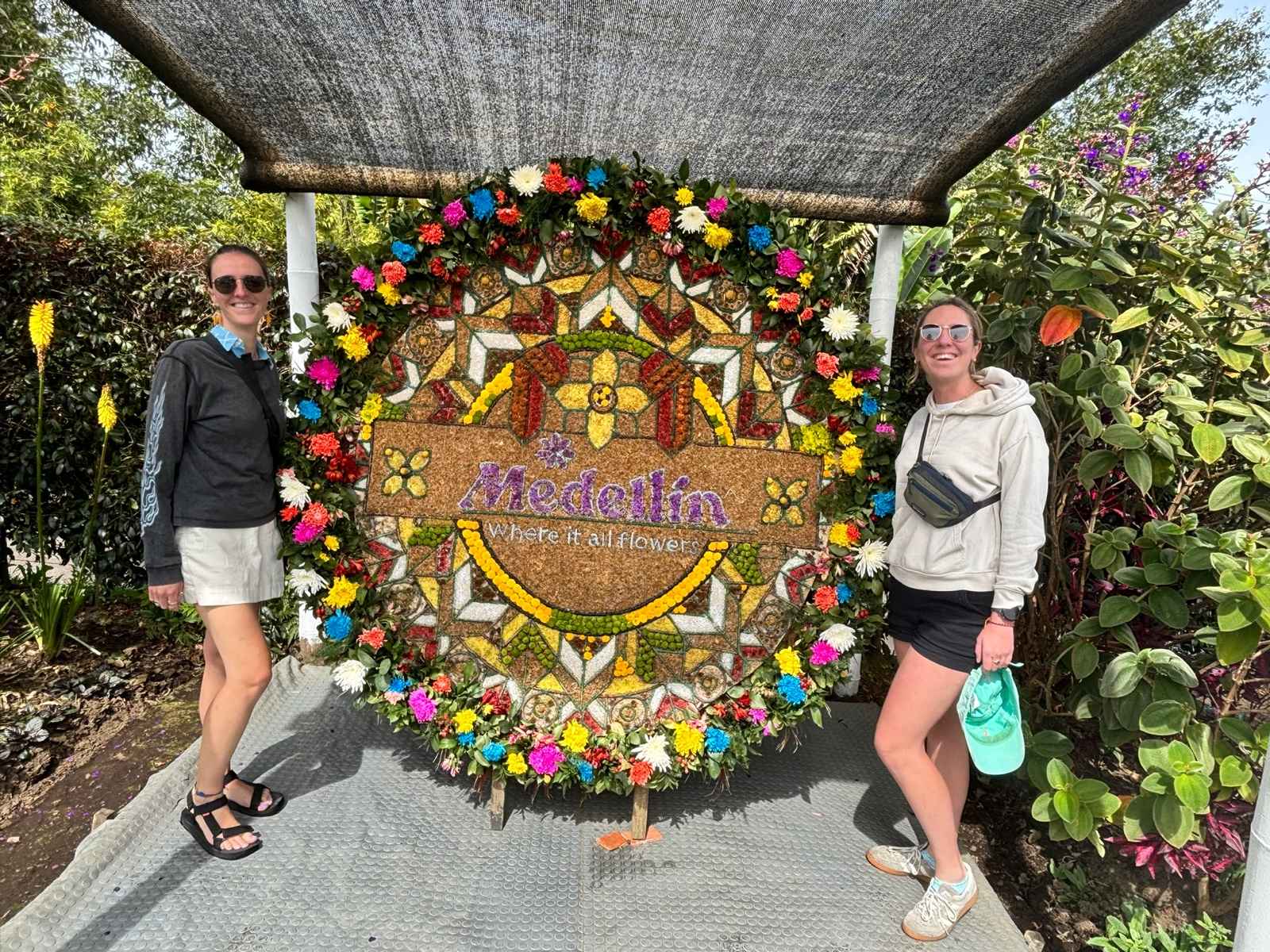 Charlotte and Heloise at the El Rio centre
