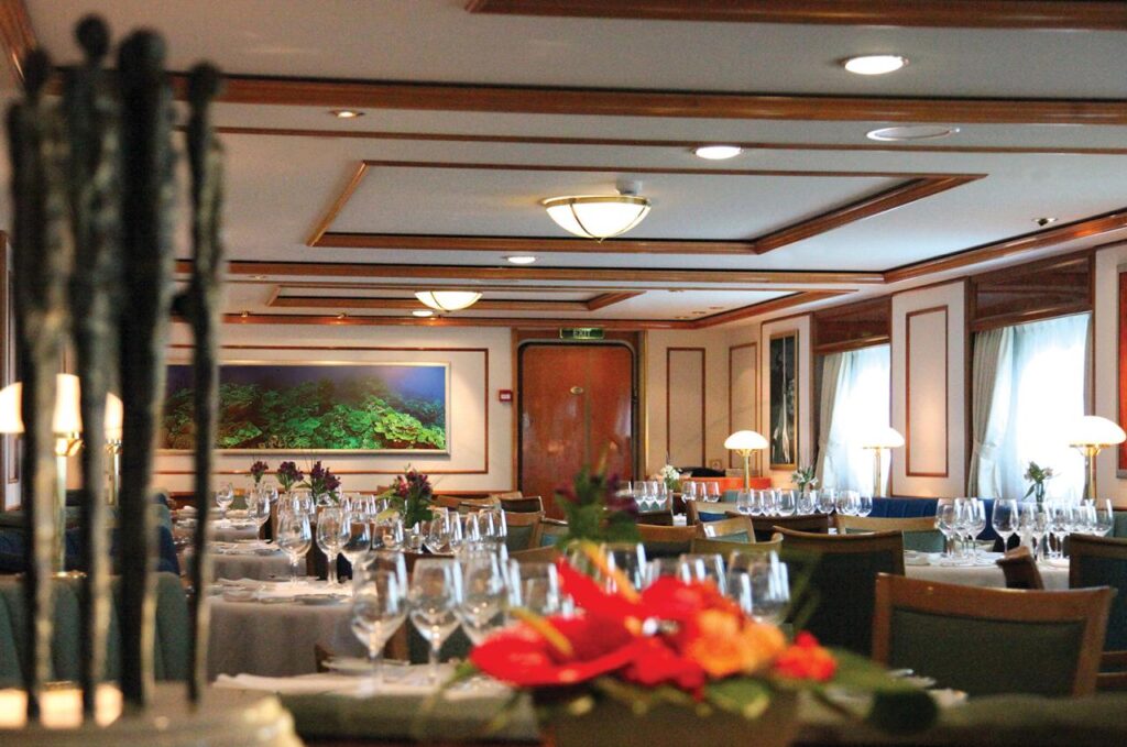 Antarctica – National Geographic Lindblad – Orion restaurant 2