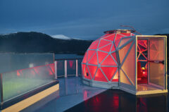 Antarctica – Accommodation – National Geographic Lindblad – NG Endurance – Igloo & Infinity Edge Pool – OH4775