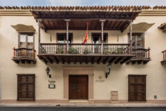 Fachada (2)