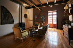 Ecuador – Quito – Accommodation – Casa Santa Clara – Quito – lounge