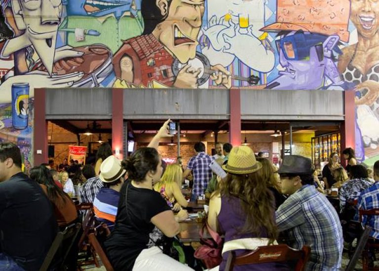 Bar_Lapa_RioDeJaneiro_Brazil_JohnSpaul_freewithcredit (6)