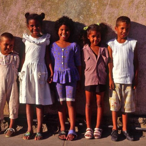 Cuba_5 Smiling Kids_people_Sarah Beard