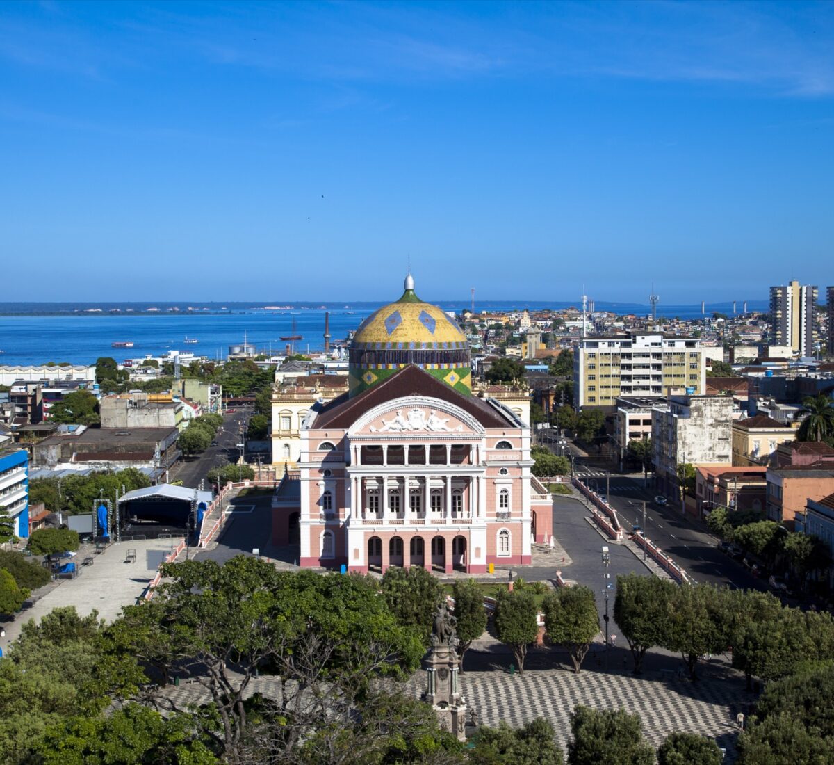 BRA_Amazon_Manaus_OperaHouse_Shutterstock_585583760