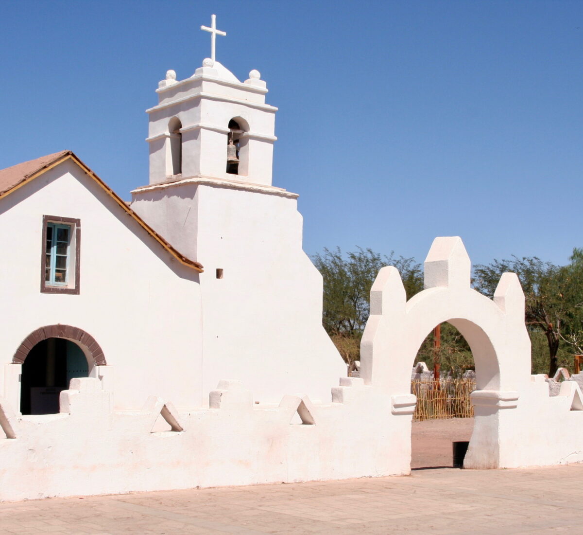 CHI_Atacama_ChurchOfSanPedroDeAtacama_BL_staff (2)