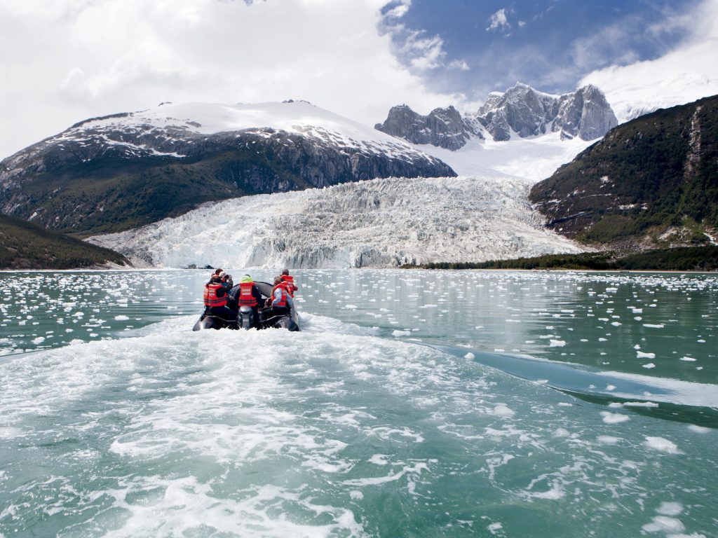 CHI_TierraDelFuego_AinsworthBay_Australis_supplier (2)