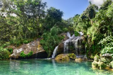 CUB_SierraEscambray_ElNichoWaterfall_Shutterstock_616479641