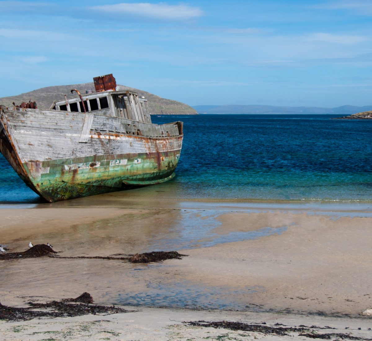 FAL_Shipwrek_Shutterstock_73975195