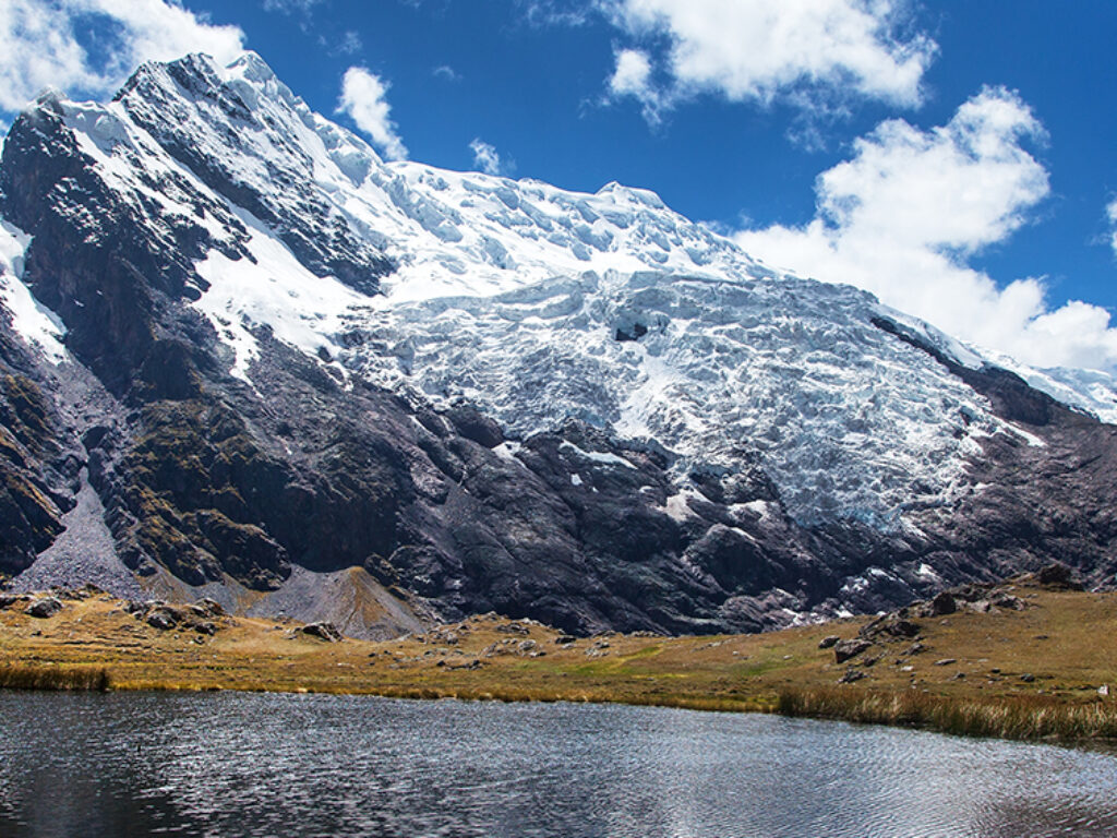 AUSANGATE, THE ANDES