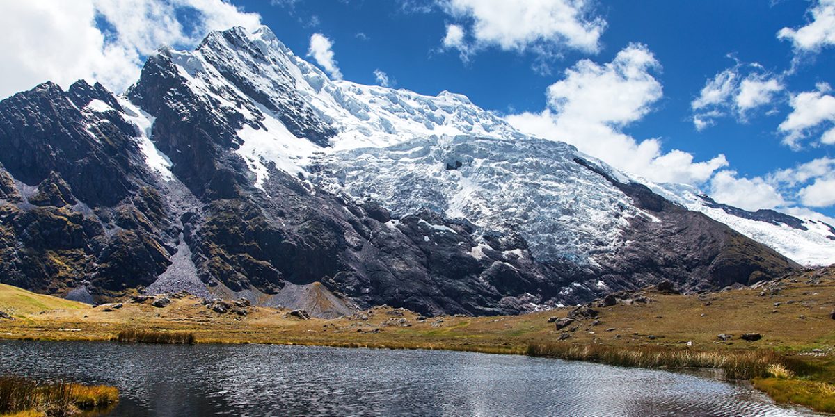 AUSANGATE, THE ANDES