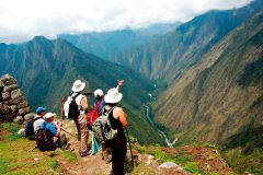 per_sacredvalley_incatrail_shutterstock Inca trail