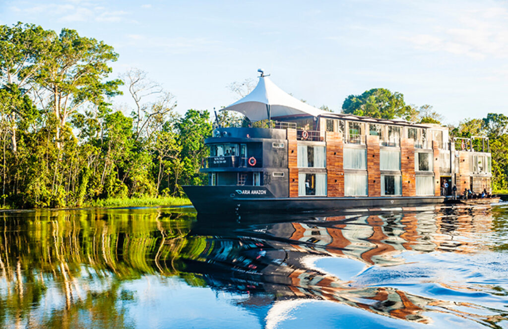 AQUA EXPEDITIONS ©