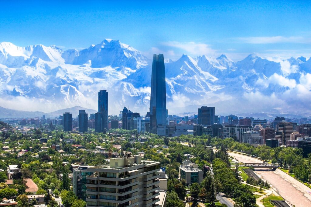 CHI_Santiago_Shutterstock_1116349802