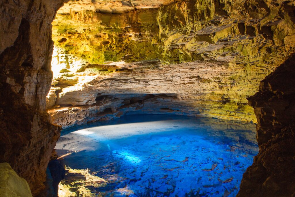 BRA_ChapadaDiamantina_Cave_Shutterstock_341947994(1)