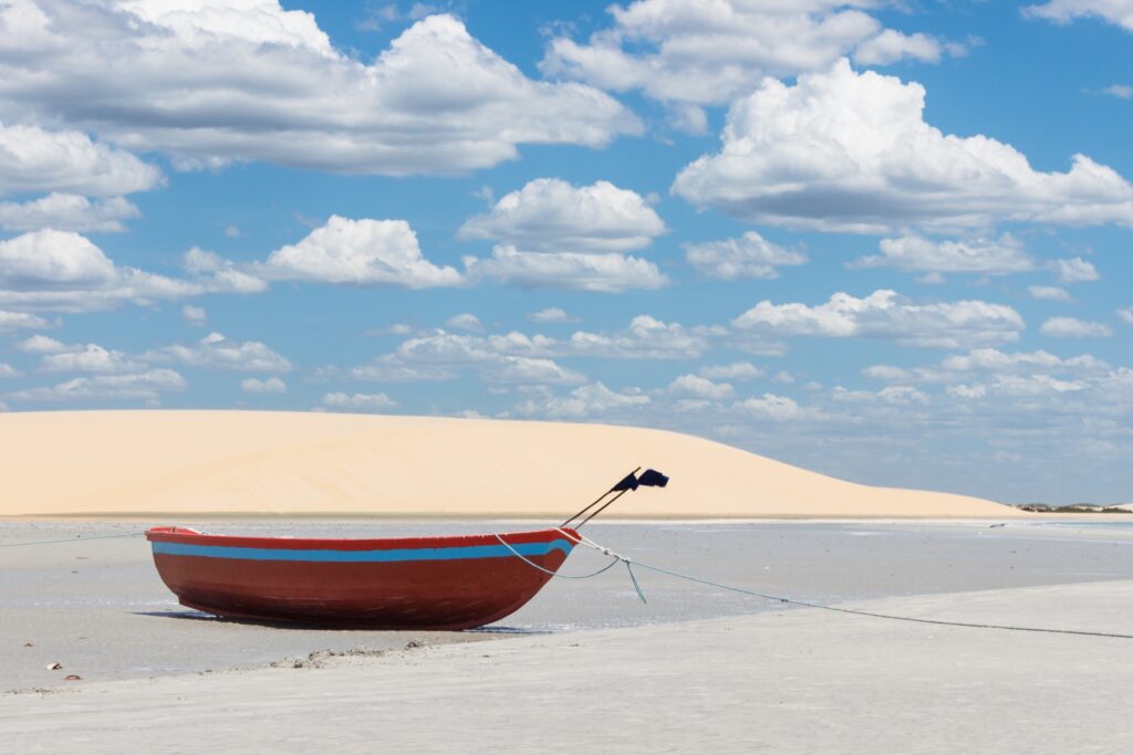 BRA_LencoisMaranhenses_Shutterstock_155807243