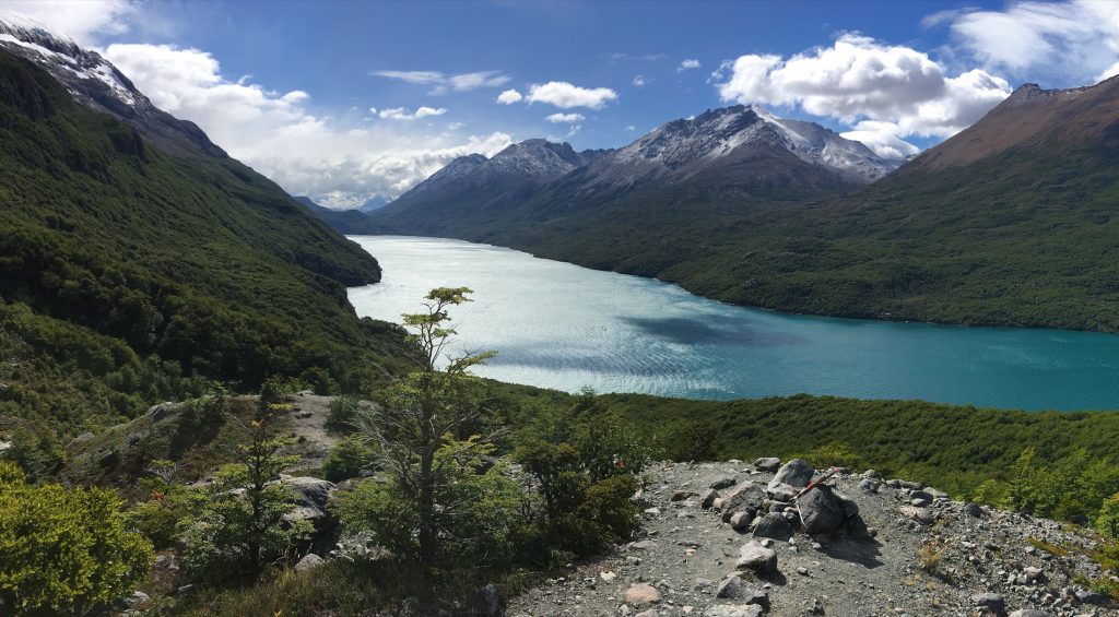 ARG_ElChalten_LagoDelDesierto_DN_staff (1)