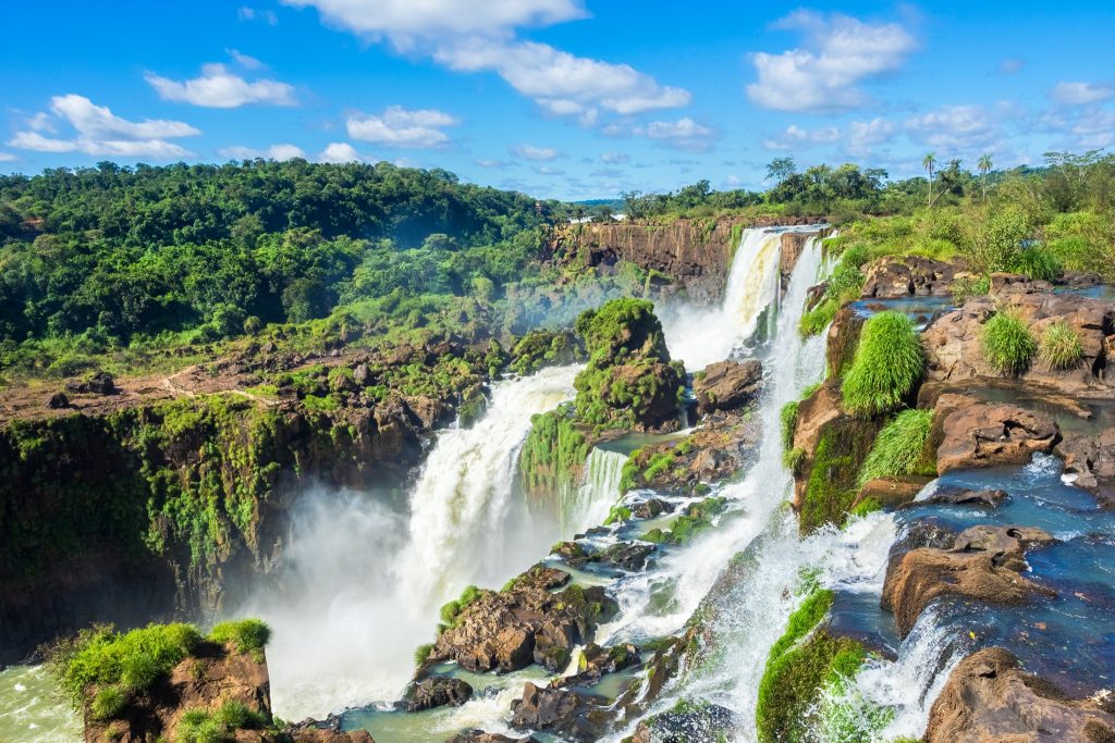 ARG_IguazuFalls_Shutterstock_319452293(1)