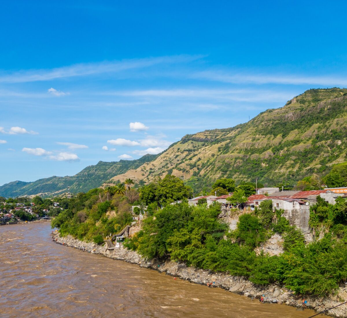 COL_Magdalena River_Honda_shutterstock_326148080
