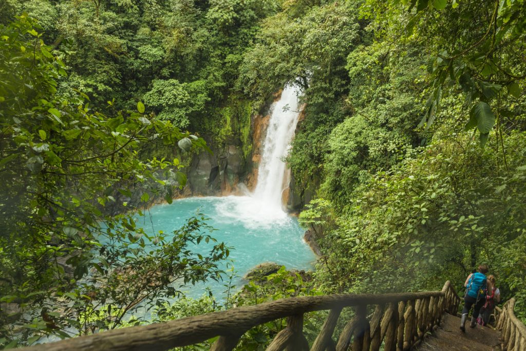 COS_RioCeleste_iStock664431004