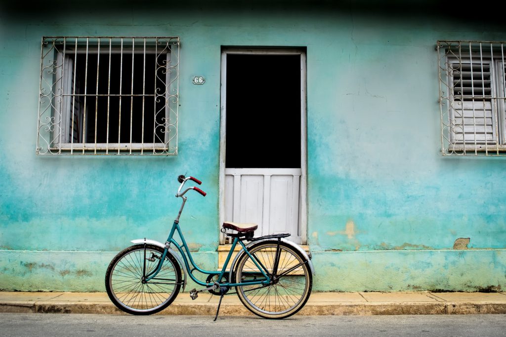 CUB_Havana_Bike_Shutterstock_687388735