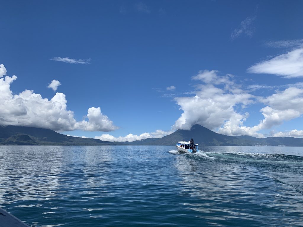 GUA_LakeAtitlan_BZR_staff (1)