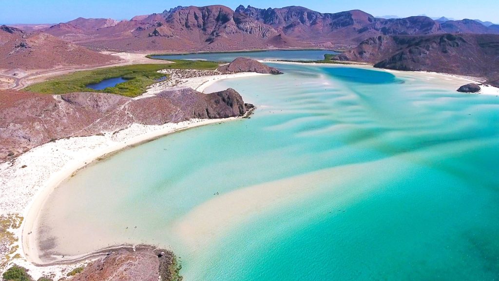 MEX_BajaCalifornia_LaPaz_BalandraBay_shutterstock_619641650