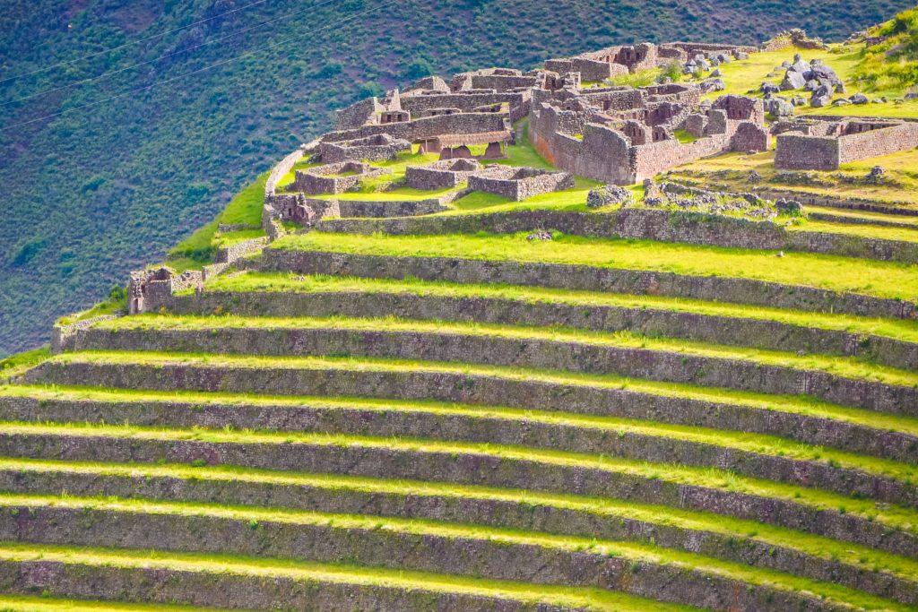 PER_SacredValley_Pisac_Shutterstock_512282050