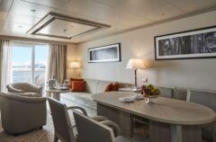 Lounge on the Silver Cloud Ship