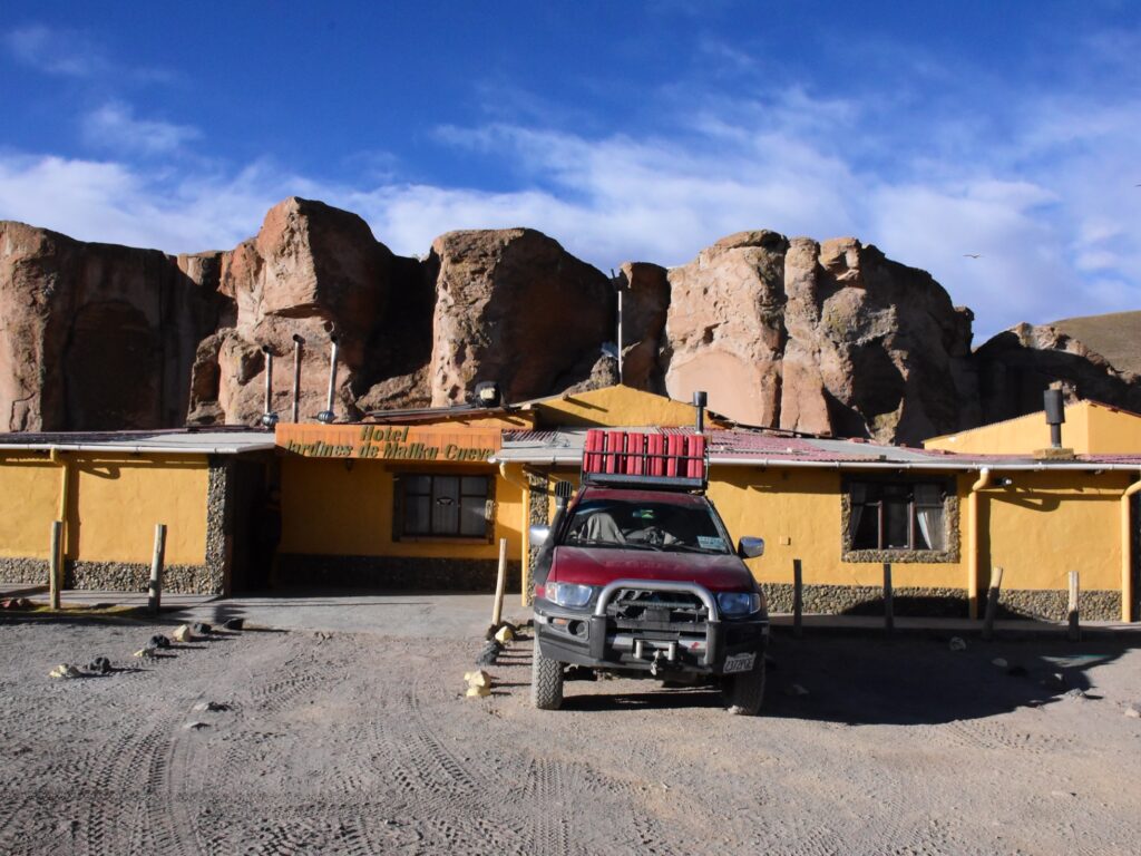 BOL_UyuniSaltFlats_MallkuCueva (2)