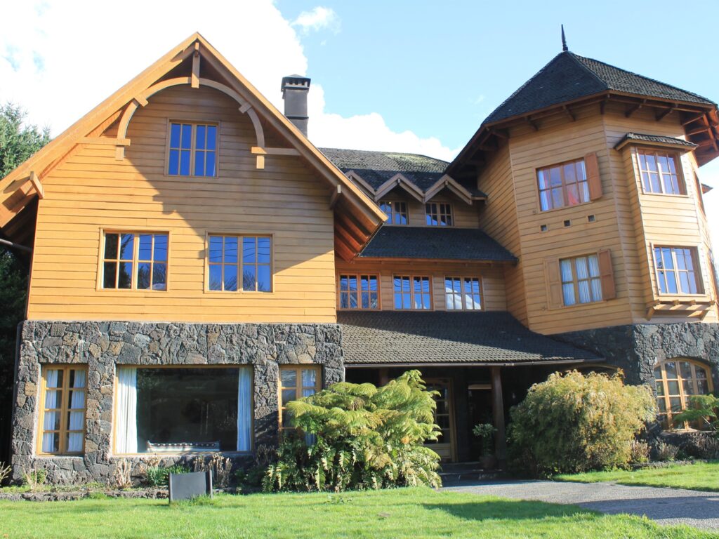 CHI_ChileanLakeDistrictNorth_HotelMalalhue (1)