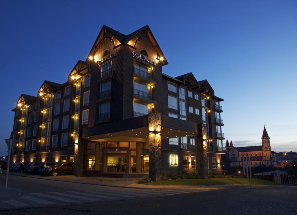 CHI_ChileanLakeDistrictSouth_SolaceHotelPuertoVaras (1)
