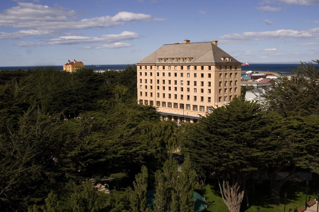 Exterior of Hotel Cabo De Hornos