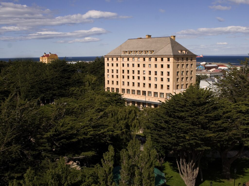 Exterior of Hotel Cabo De Hornos
