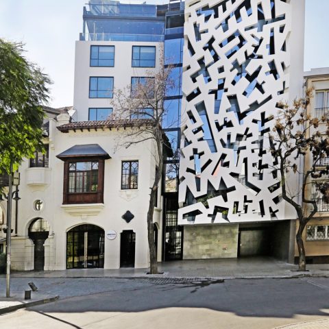 Hotel Owned © Hotel Cumbres Lastarria