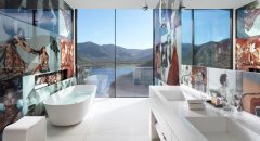 CHI_VikChile_Bathroom